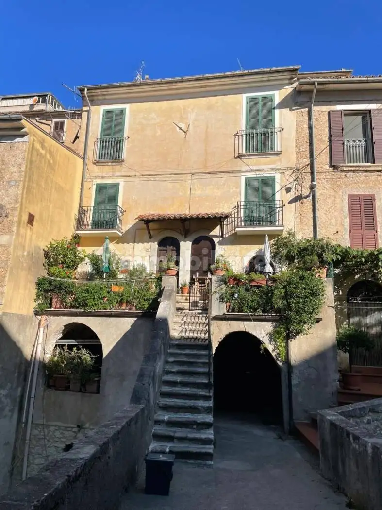 Rustico - Casale in vendita a San Donato Val di Comino