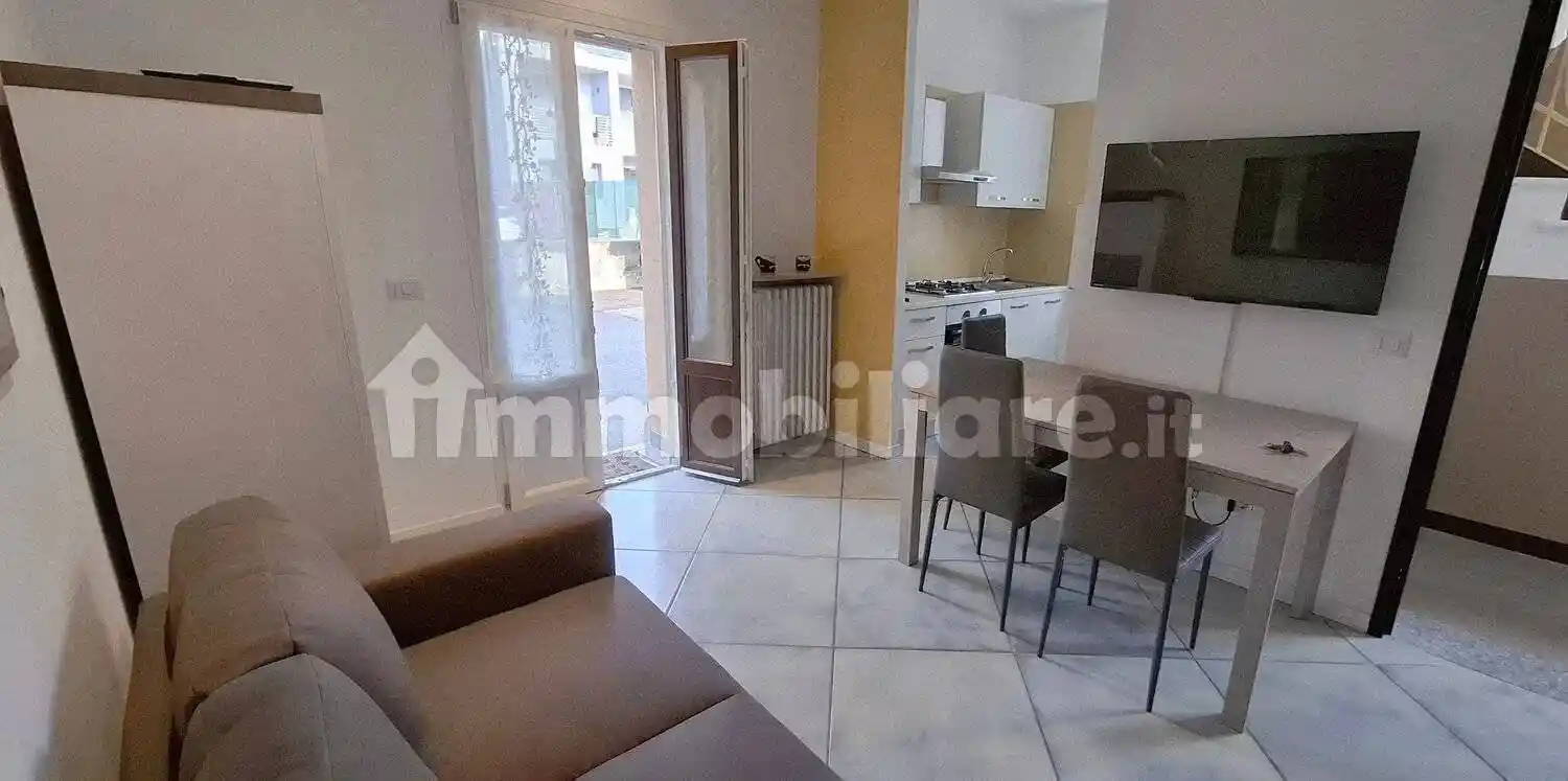 Bilocale via Canturina, 138, Albate - Muggiò, Como - foto 2