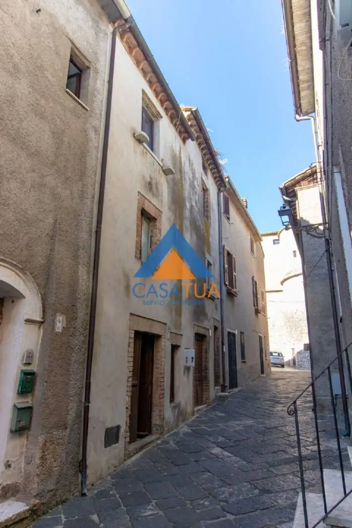 Casa indipendente in vendita a Alviano