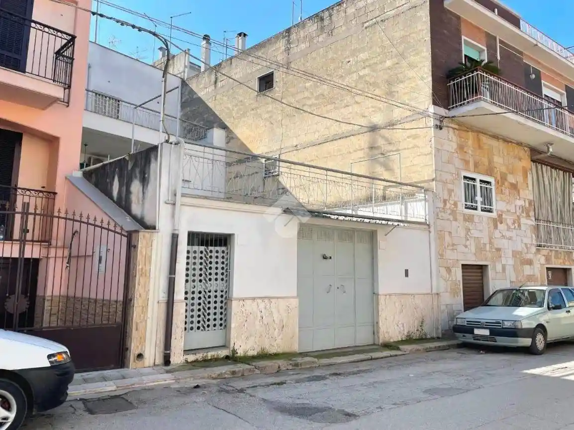 Casa indipendente in vendita a Canosa di Puglia