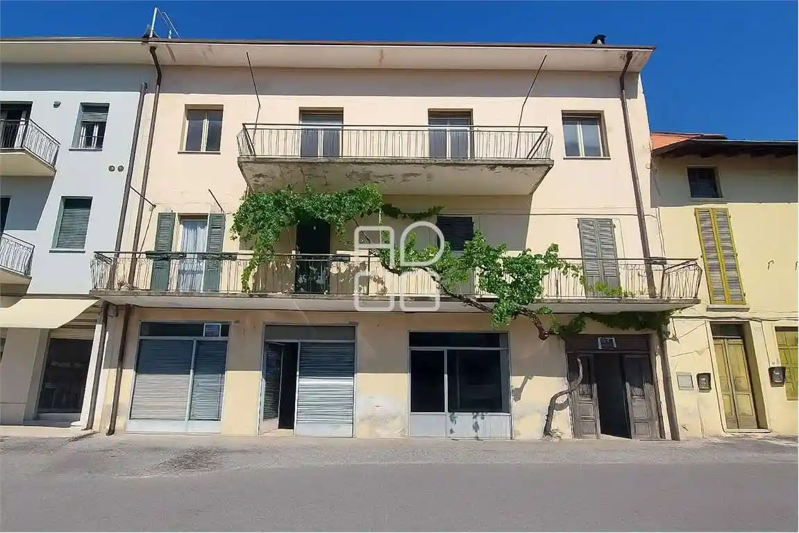 Palazzo - Edificio in vendita a Salò