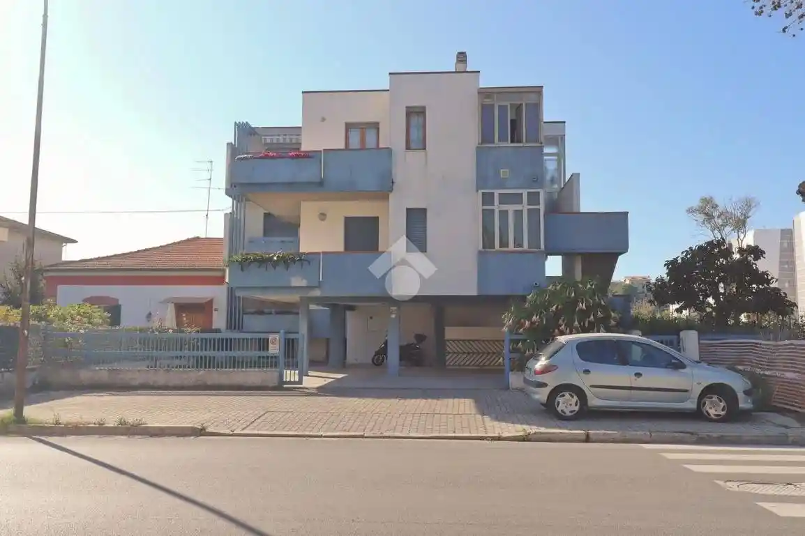 Trilocale via Trieste 104, Centro, Giulianova - foto 3