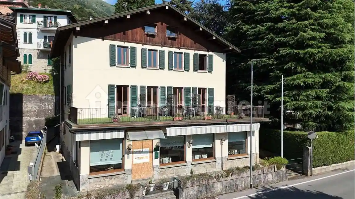 Palazzo - Edificio in vendita a Barzio