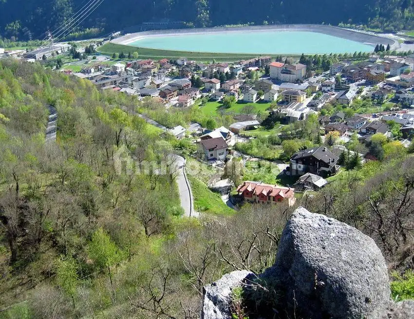 Trilocale via Santi Ippolito e Cassiano, Centro, Edolo - foto 2