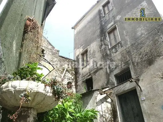 Rustico - Casale in vendita a Montecorvino Rovella