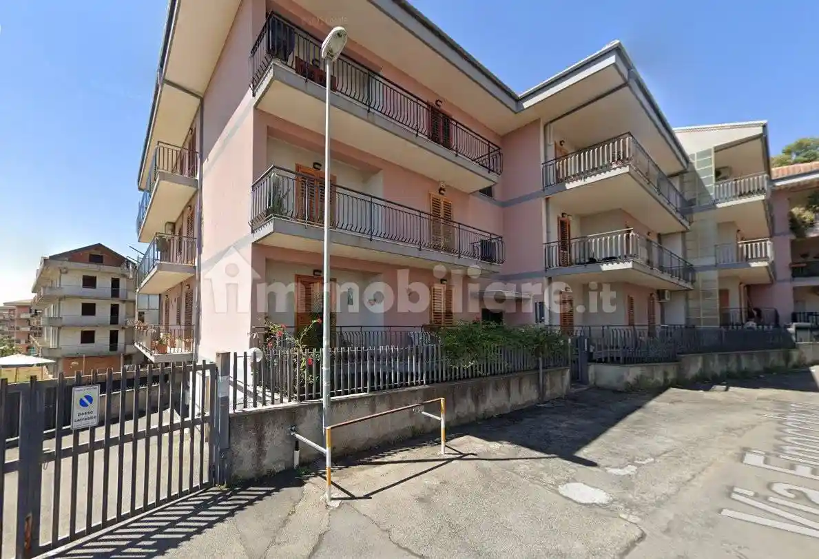 Appartamento in vendita a Aci Catena