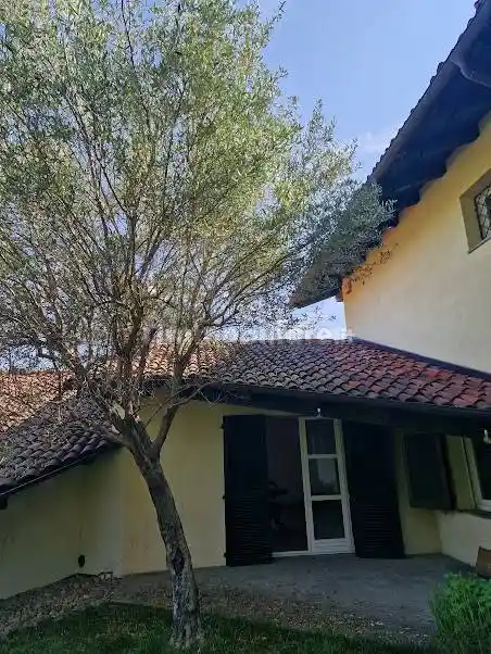 Villa in vendita a Biella