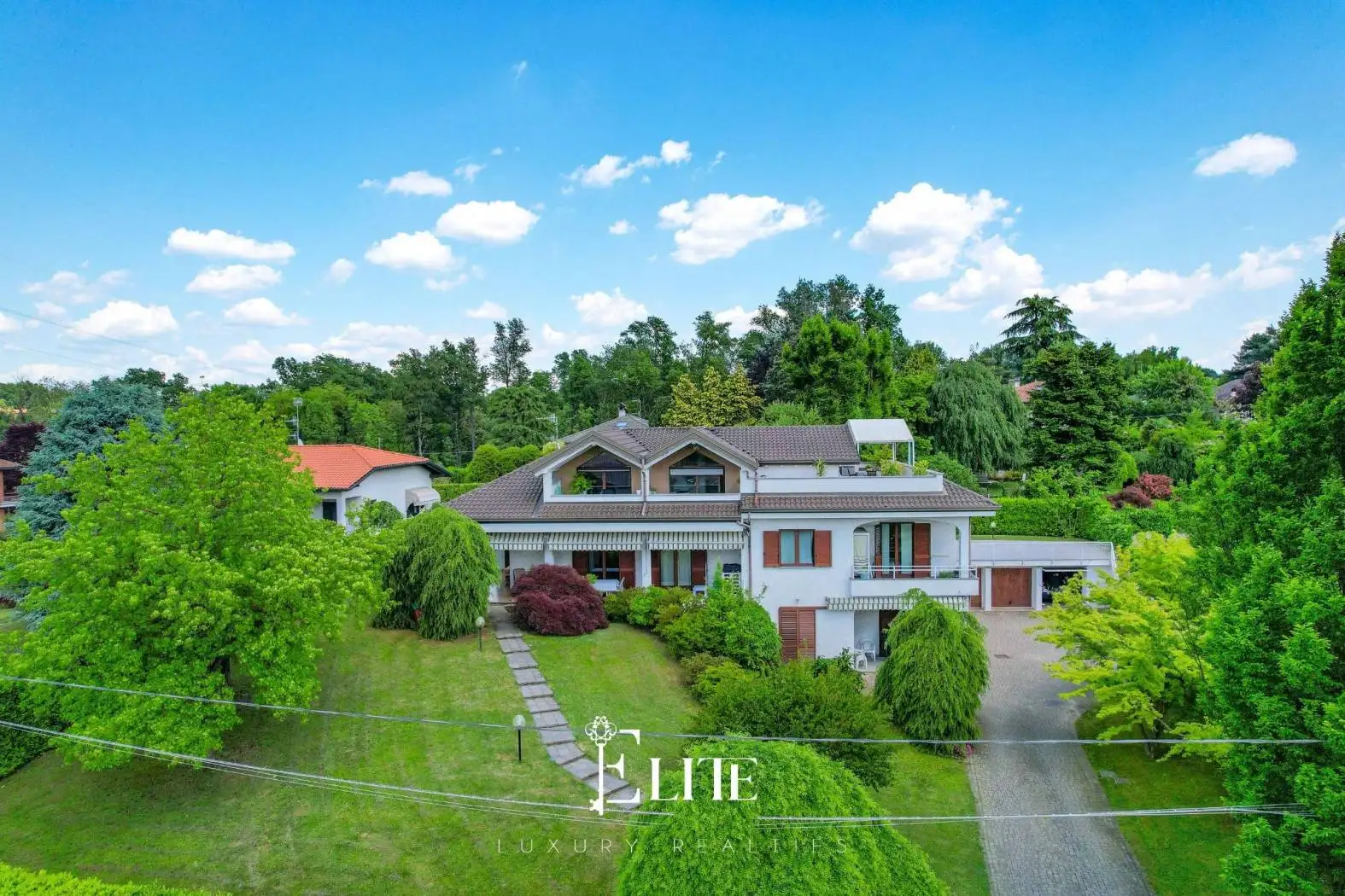 Villa plurifamiliare via Gioacchino Rossini 4, Centro, Castronno - foto 2