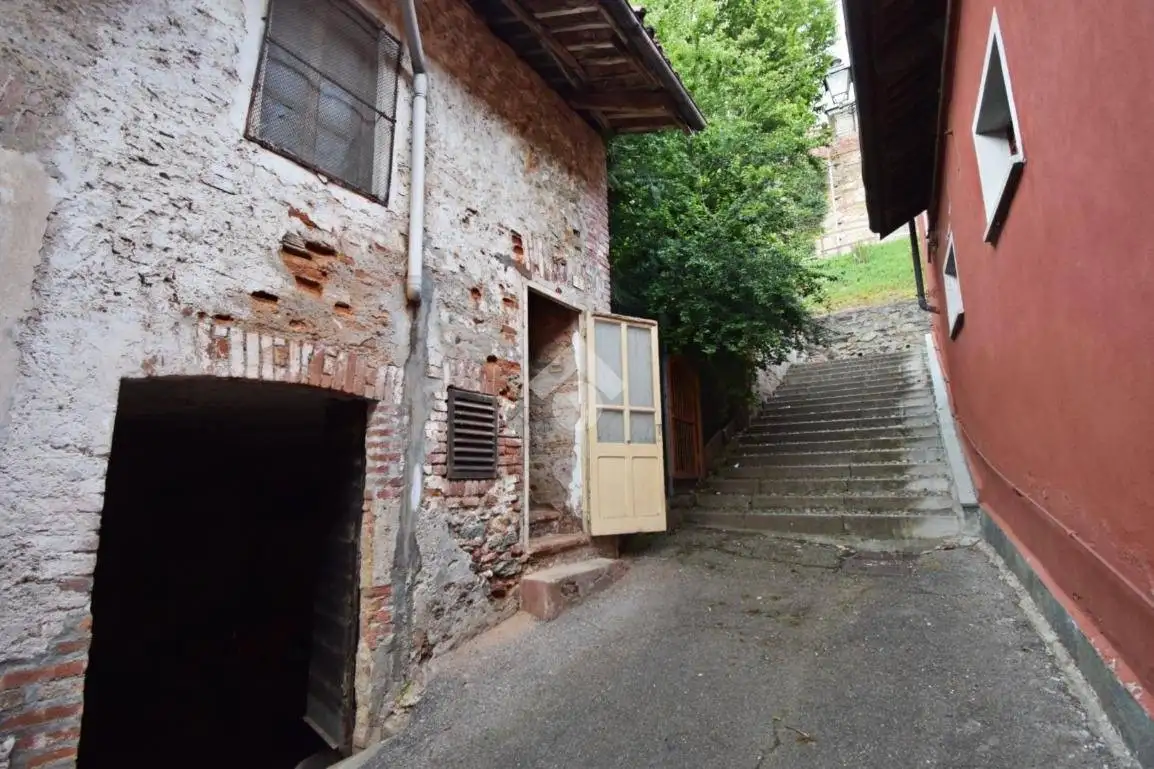 Rustico - Casale in vendita a Azeglio