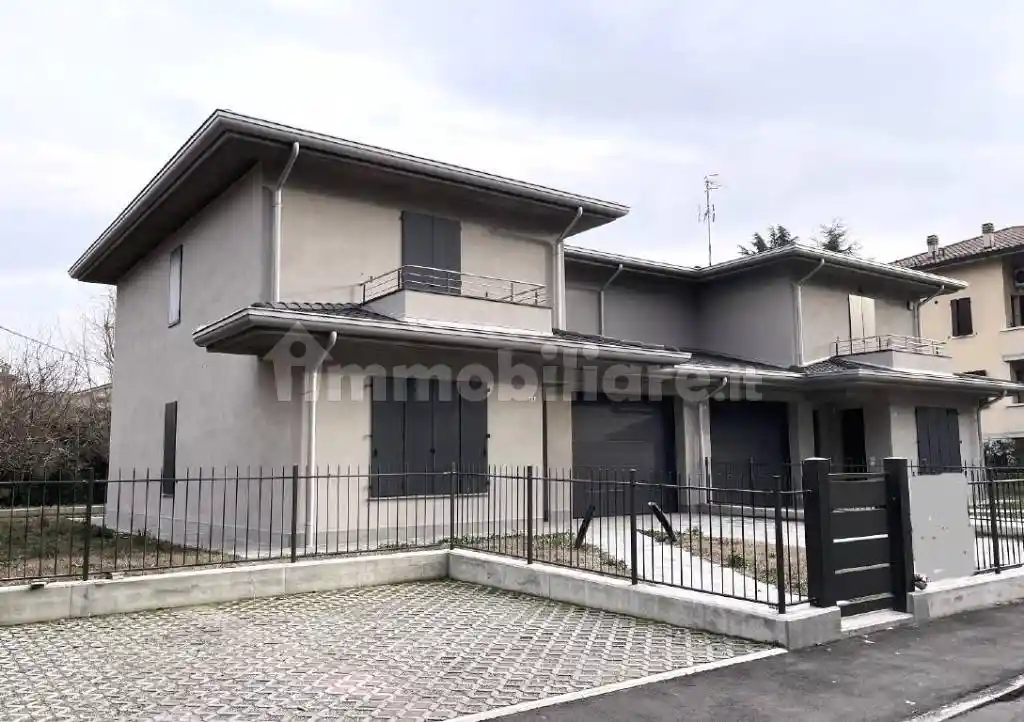 Villa in vendita a Reggio Emilia