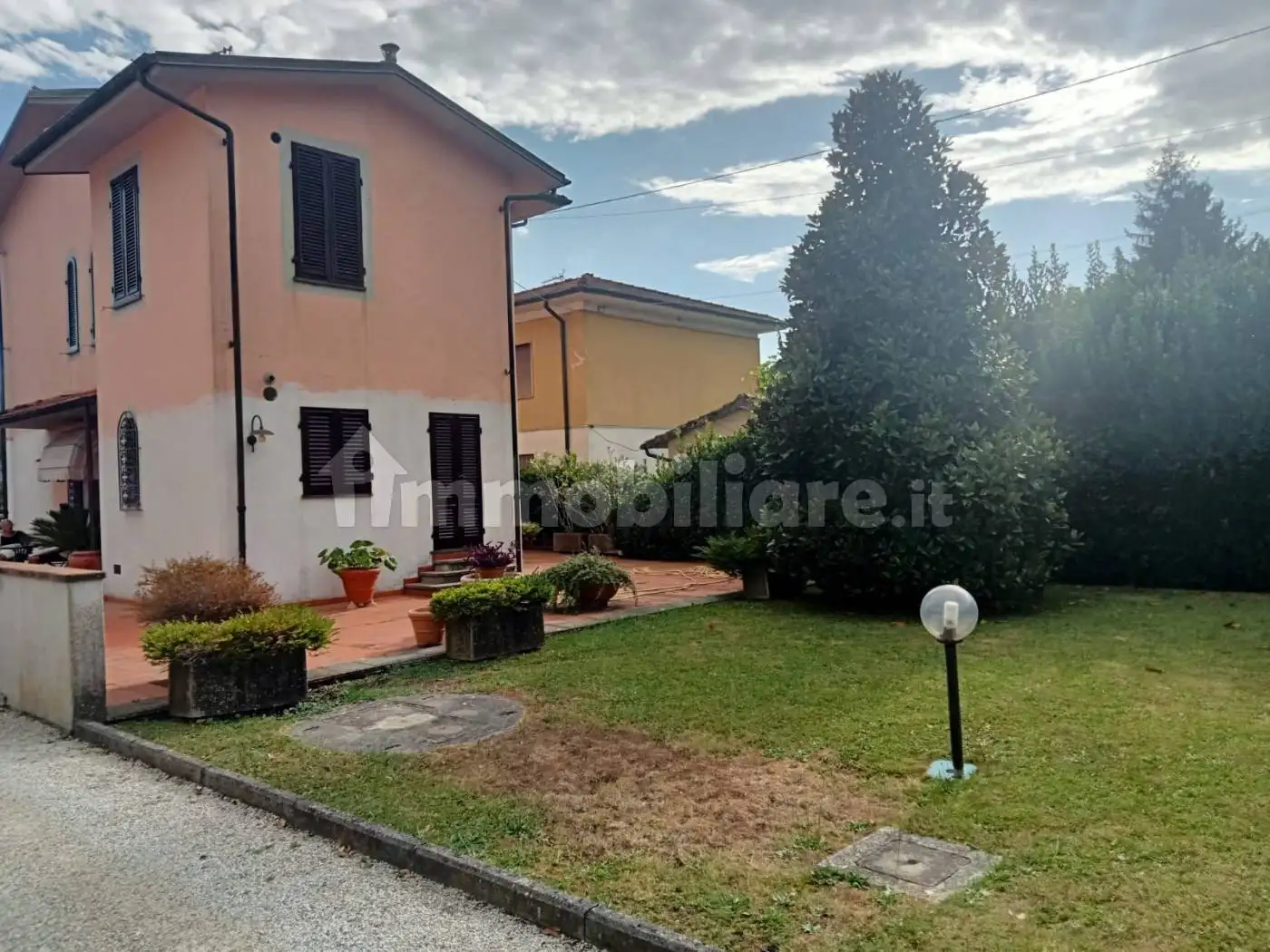 Villa in vendita a Lucca