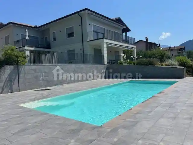 Appartamento in vendita a Tremezzina