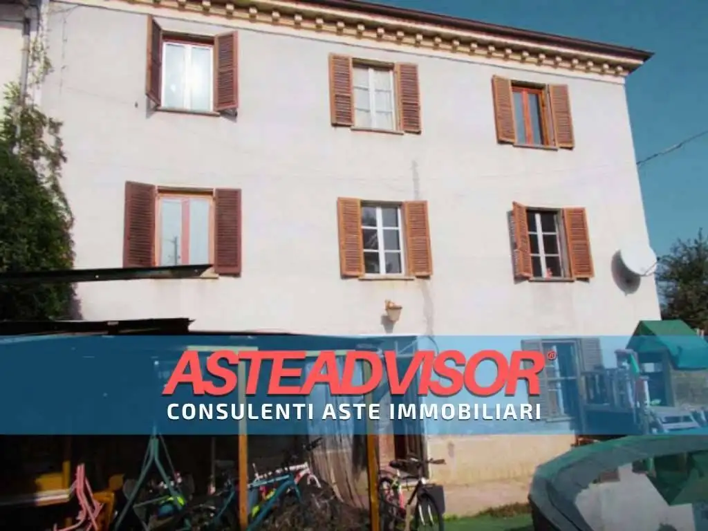 Casa indipendente in asta a Incisa Scapaccino