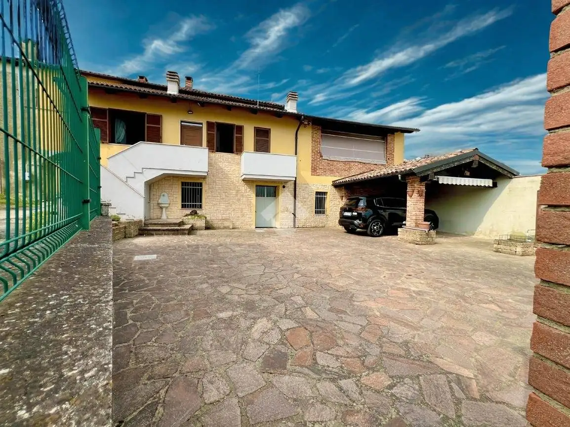 Casa indipendente in vendita a Montiglio Monferrato