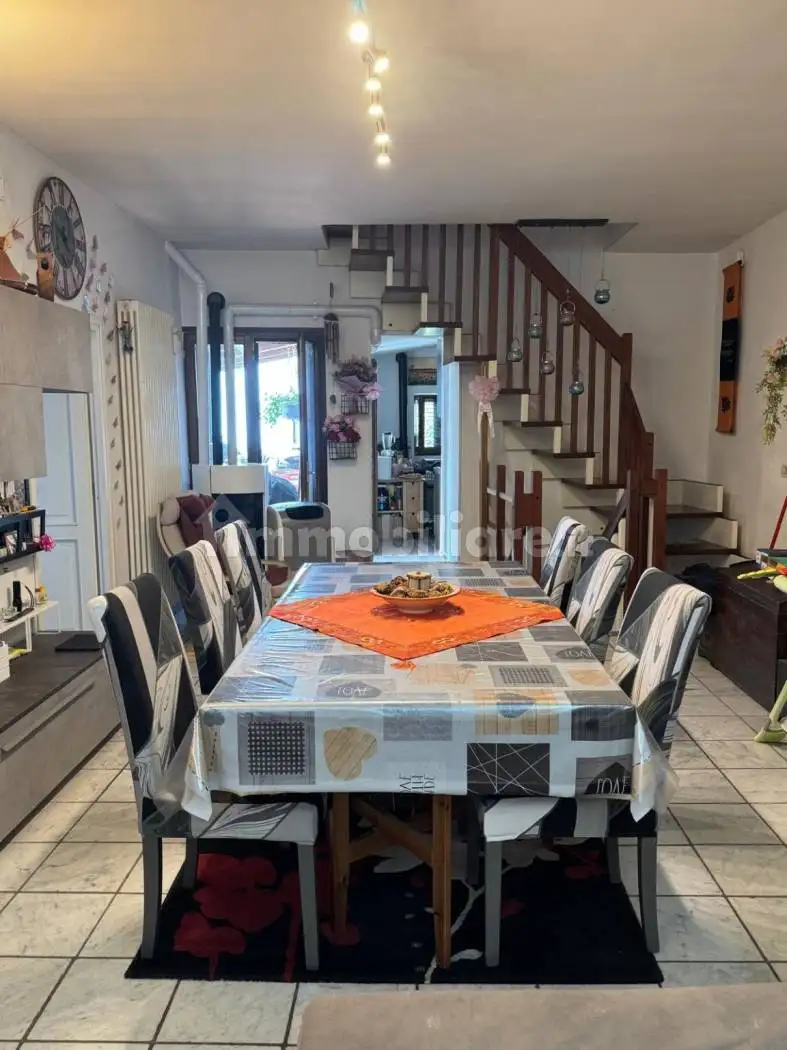 Villetta a schiera in vendita a Sassofeltrio