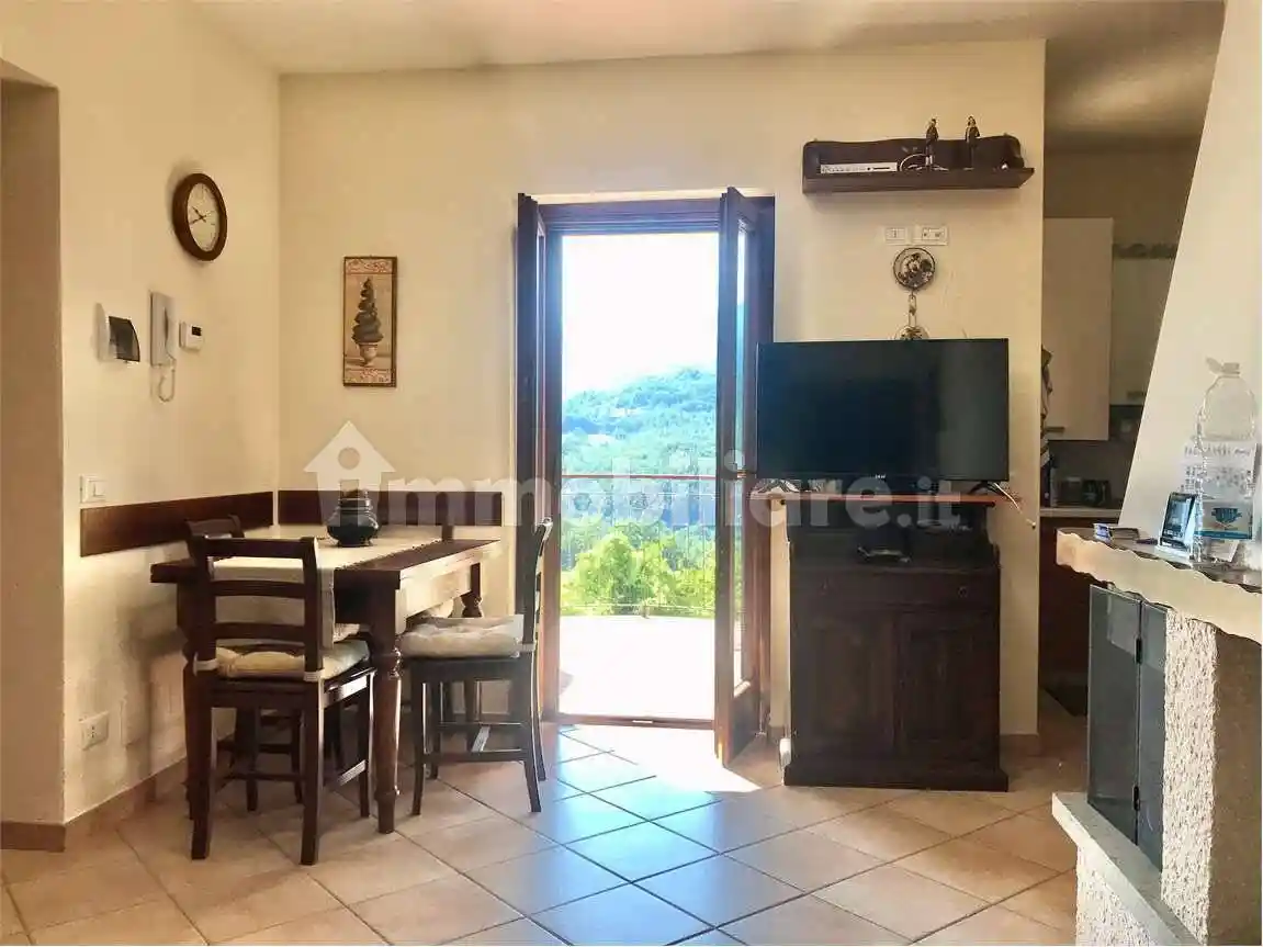 Trilocale via aia del prete, snc, Castel del Giudice - foto 4