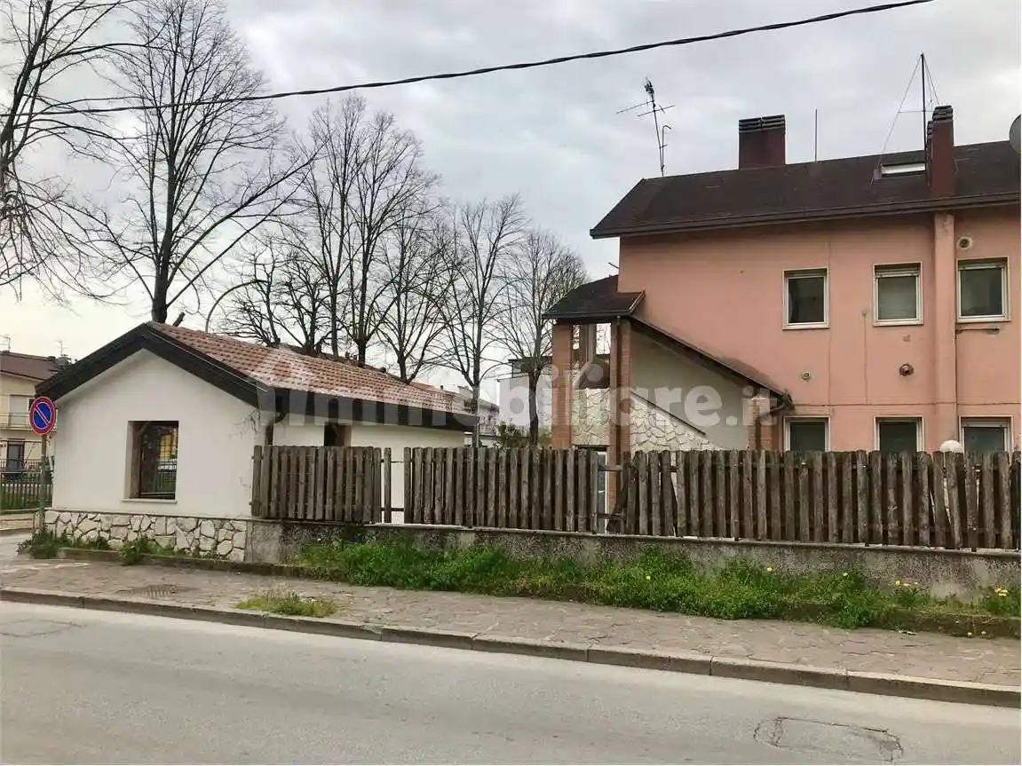 Quadrilocale via Giardini del Rio, 1, Centro, Castel di Sangro - foto 3