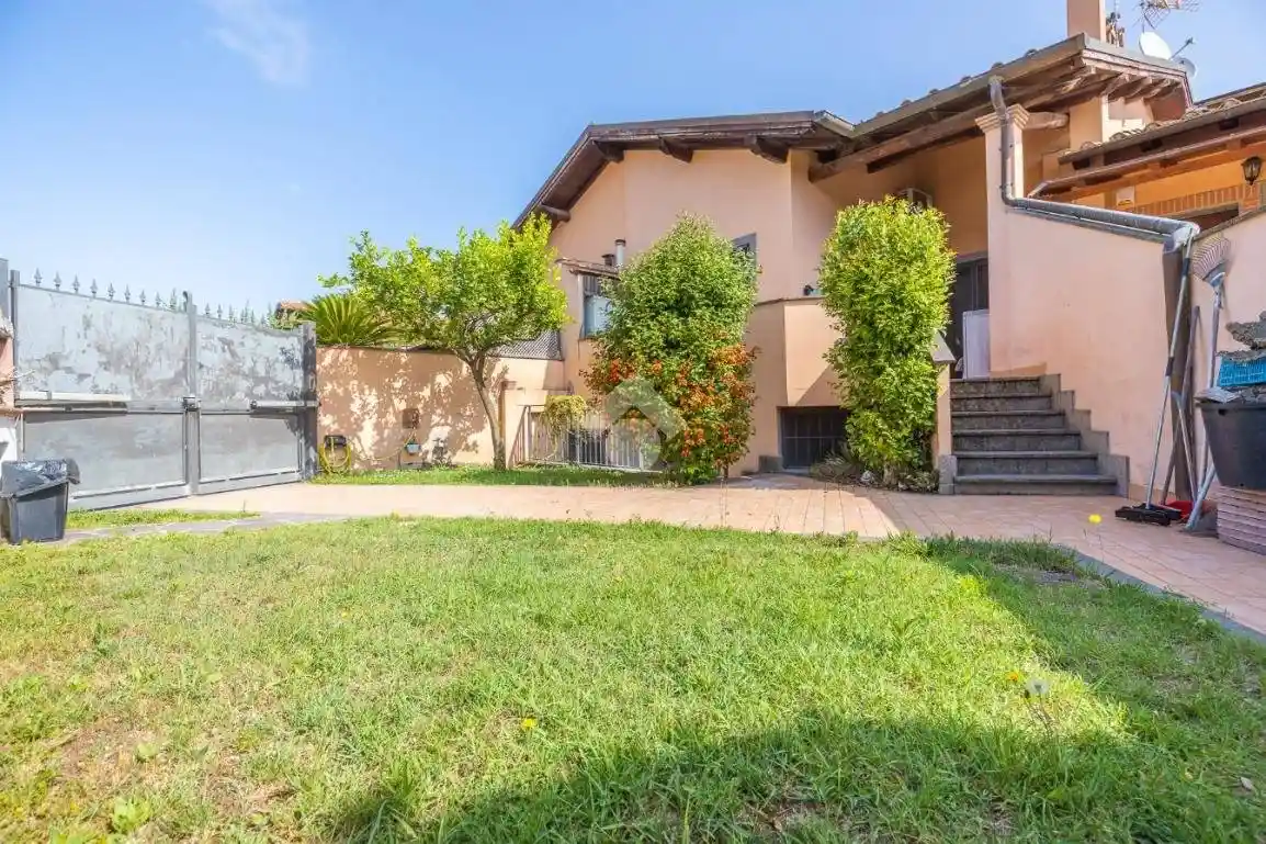 Villa a schiera via Anterivo 26, Infernetto, Roma - foto 2