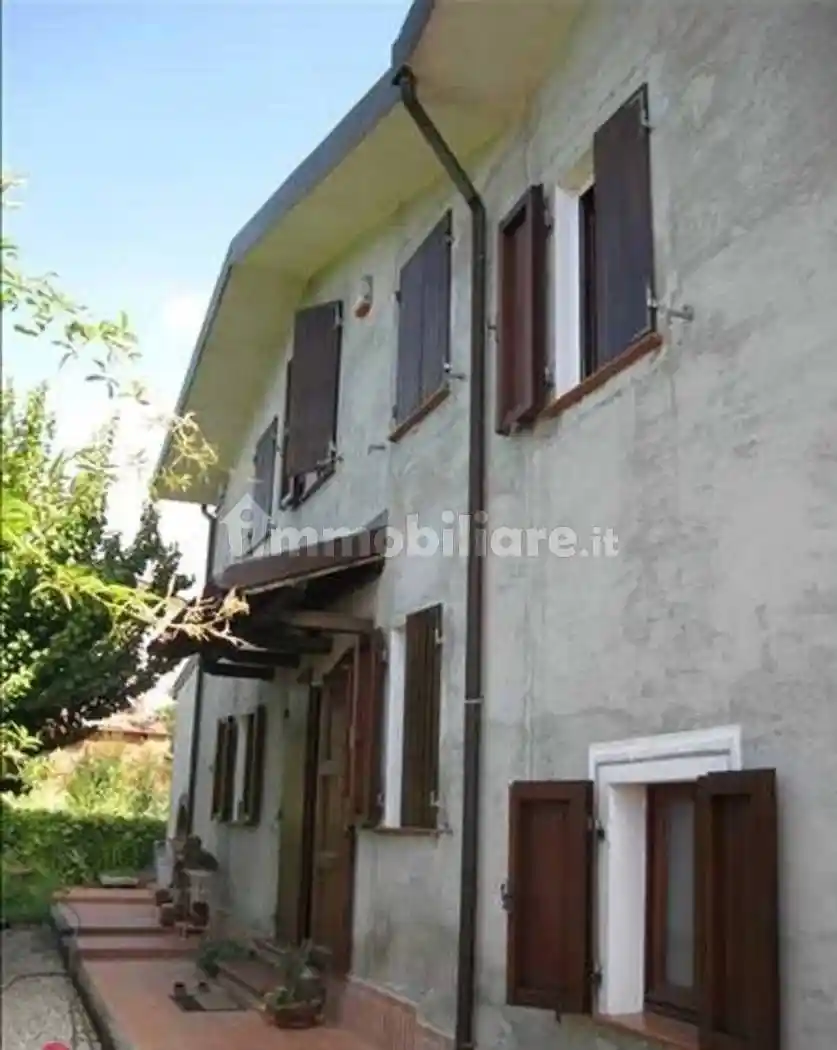 Villa in vendita a Sarzana