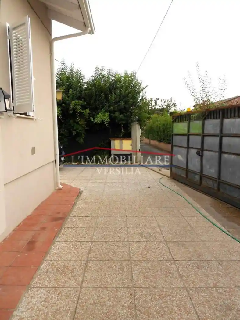 Villa bifamiliare via Petroniano,, Castagnola, Massa - foto 5