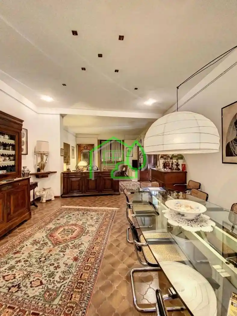 Villa in vendita a Viareggio