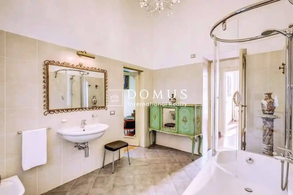 Villa unifamiliare via Sant’Elia , 56, Centro, Viggiù - foto 5