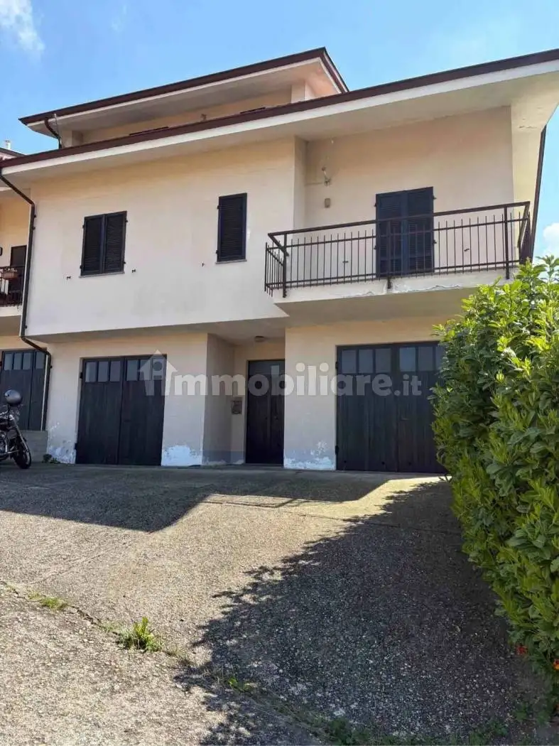 Villa in vendita a Benevello