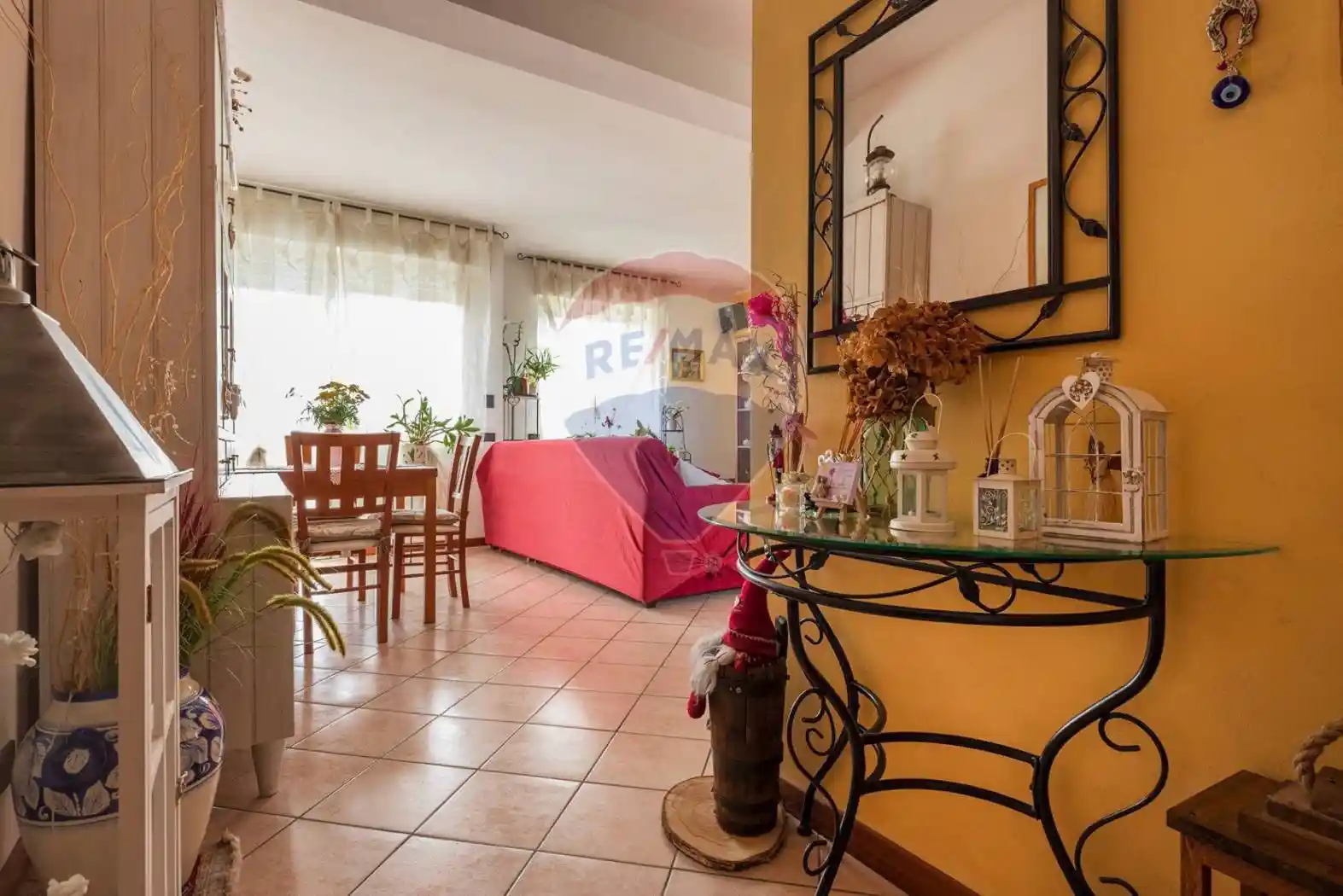 Appartamento in vendita a Cocquio-Trevisago