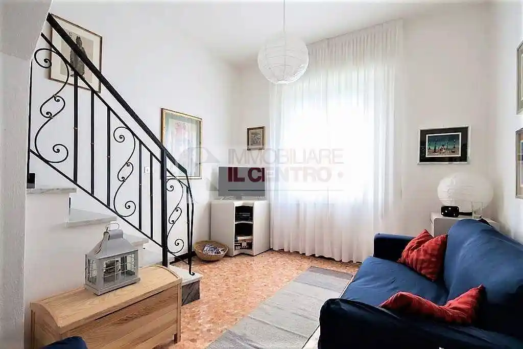 Casa indipendente in vendita a Ameglia