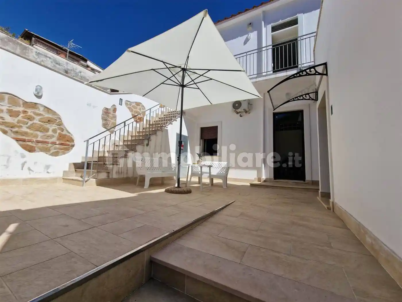 Villa in vendita a Nettuno