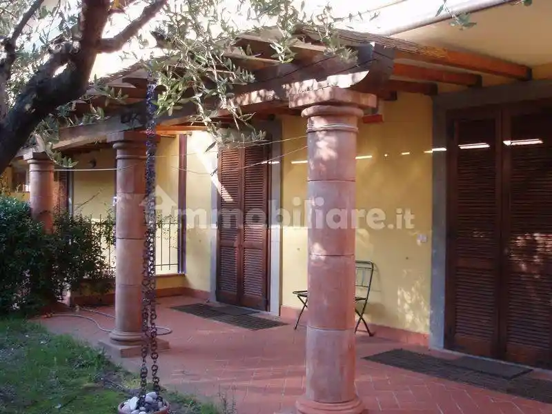 Villetta a schiera in vendita a Massa
