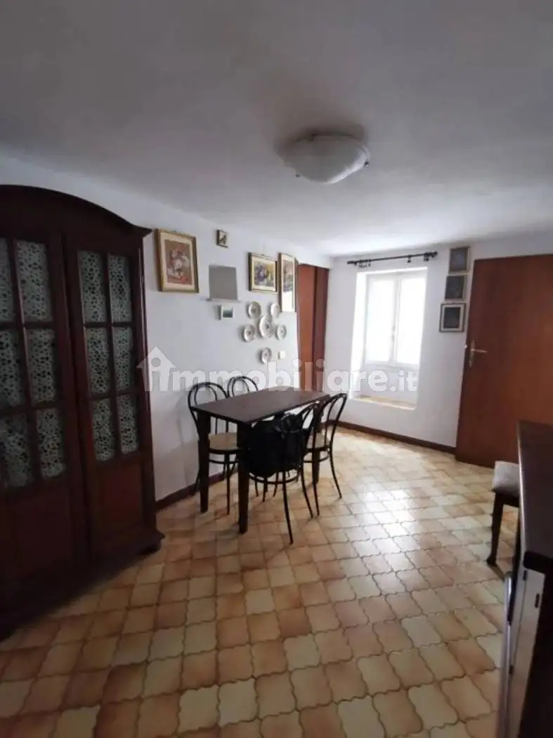 Appartamento in vendita a Prelà