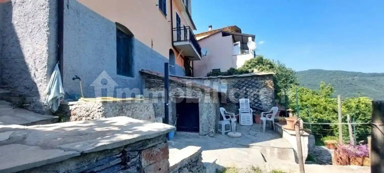 Appartamento in vendita a Prelà