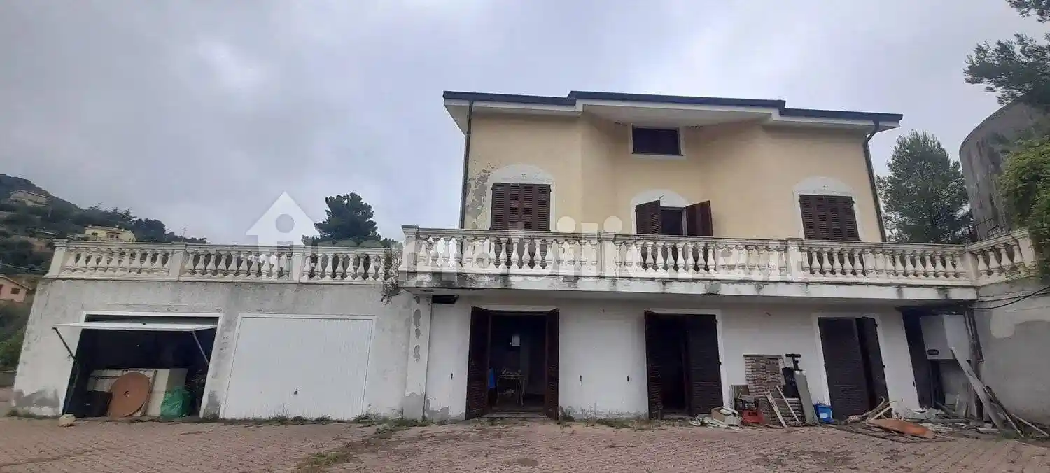 Villa in vendita a Sanremo