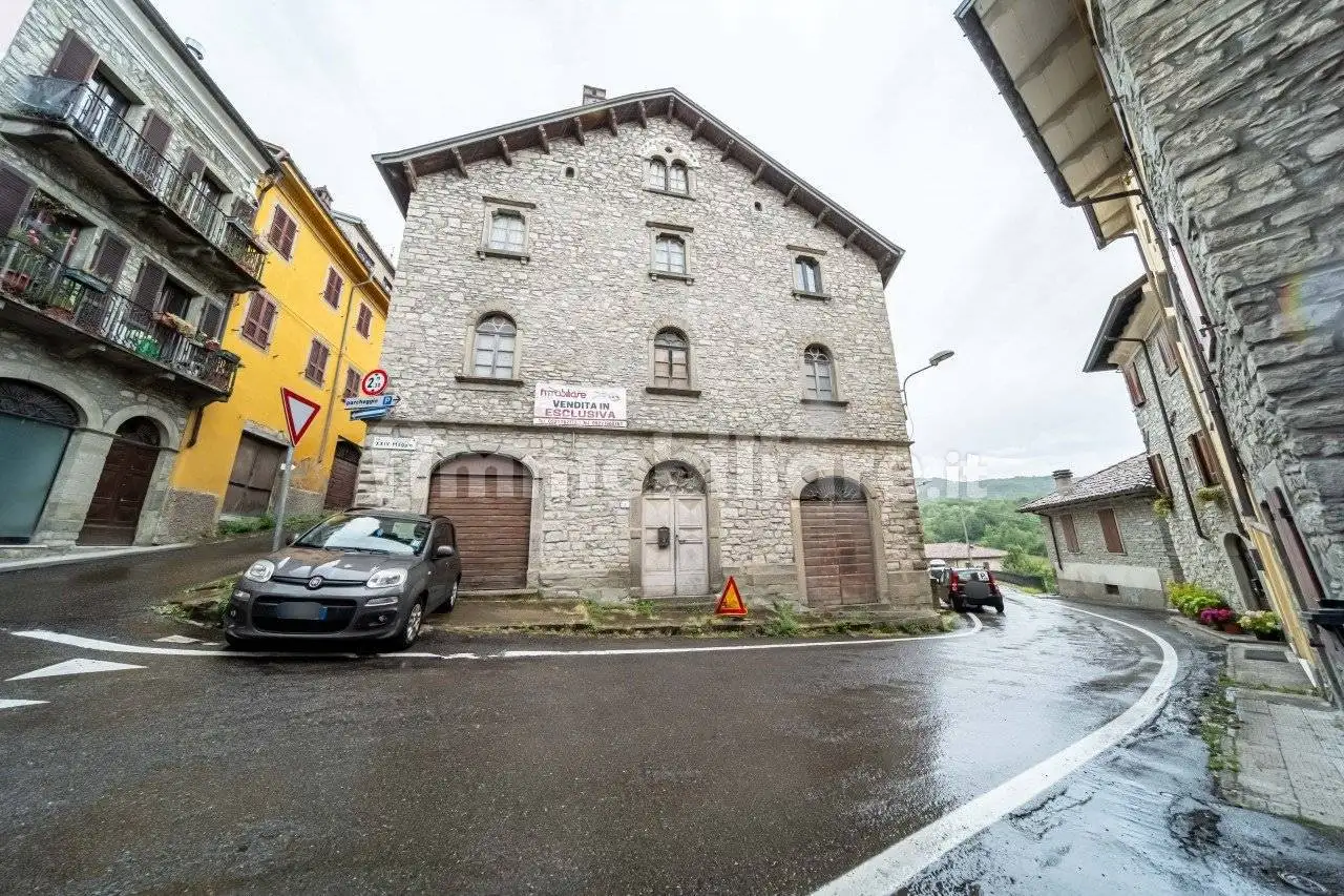 Appartamento in vendita a Corniglio