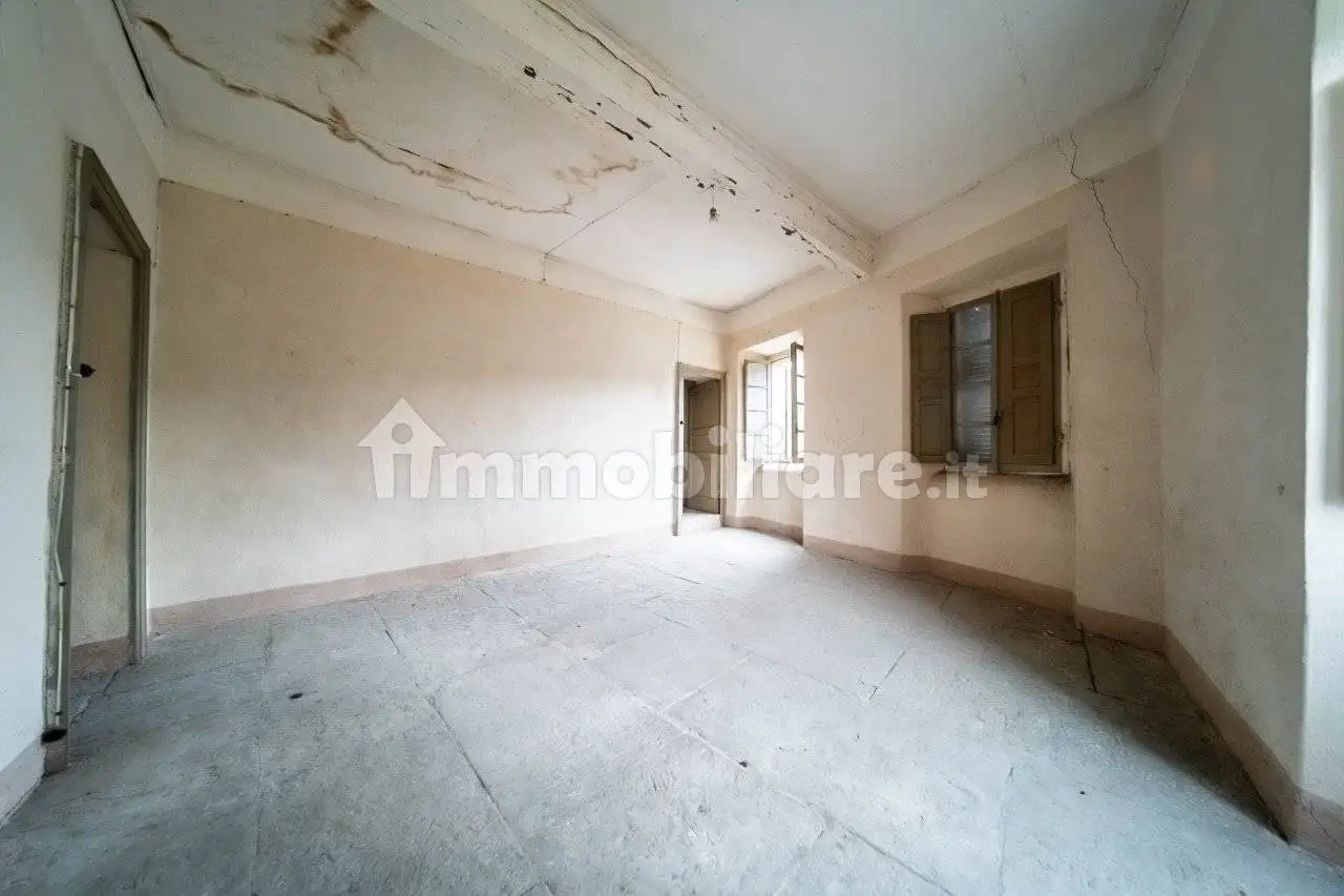 Bilocale via 24 maggio 7/9, Centro, Corniglio - foto 4