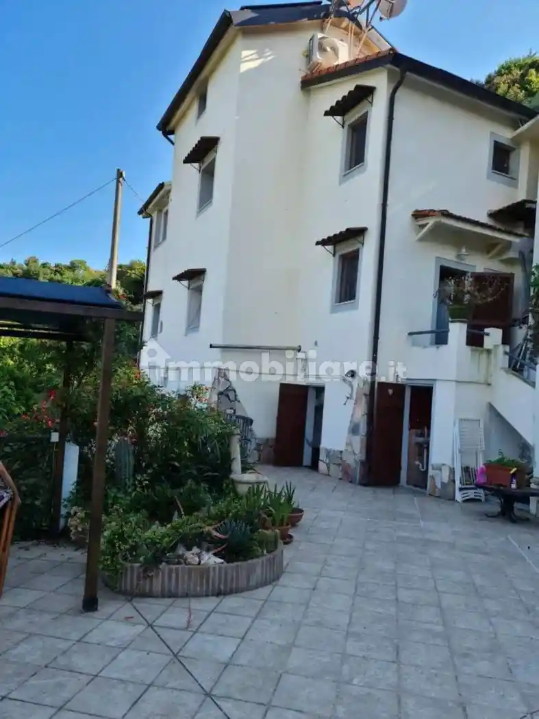 Villa in vendita a Camporosso