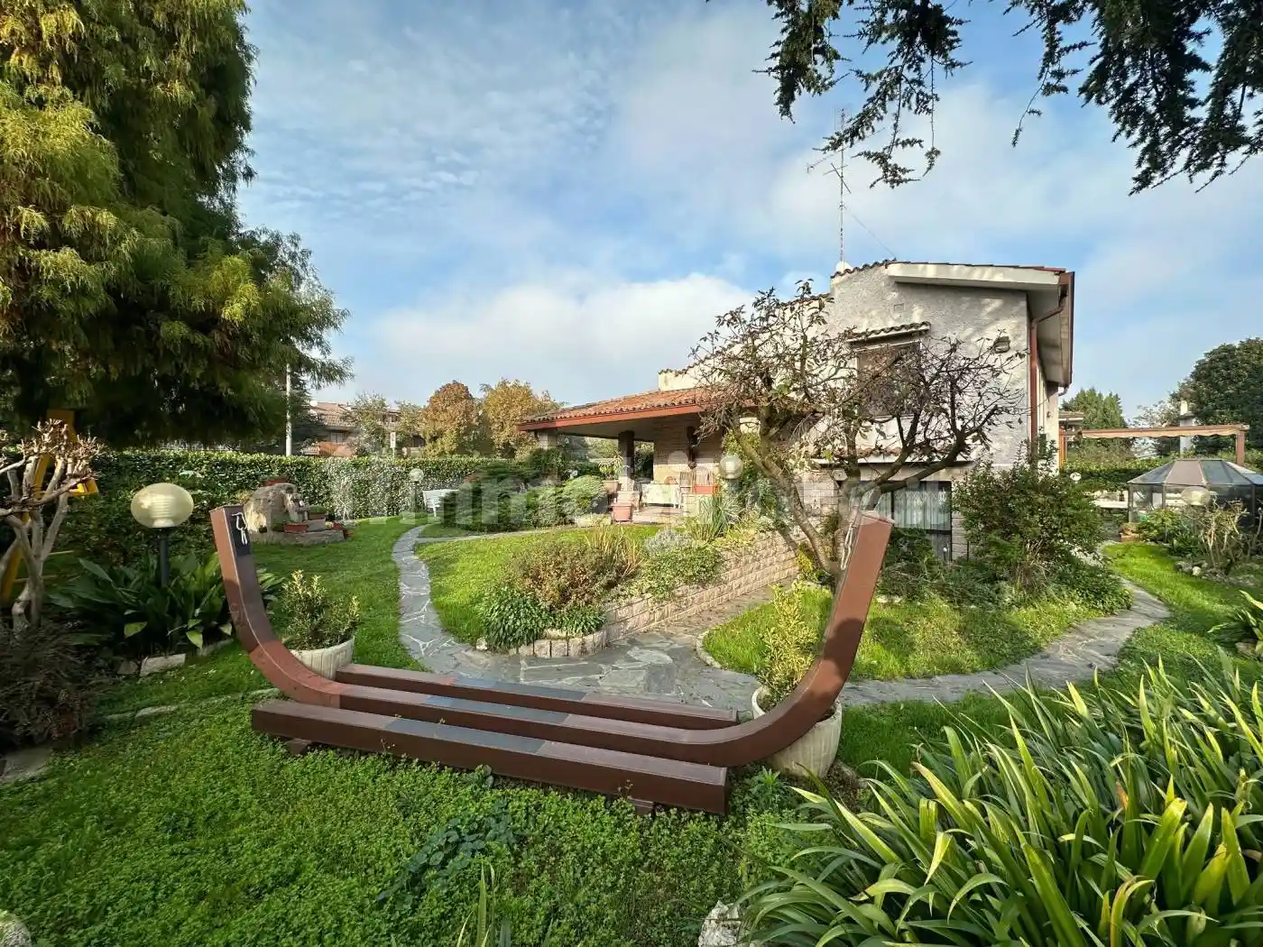 Villa in vendita a Trezzano sul Naviglio