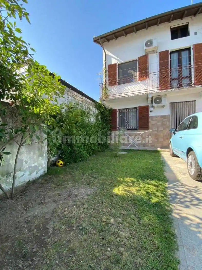 Villa unifamiliare via Maria Roncaglioni, Borgolavezzaro - foto 2