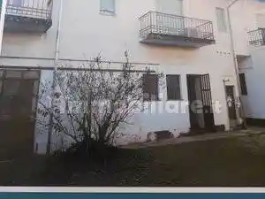 Casa indipendente in vendita a Santhià