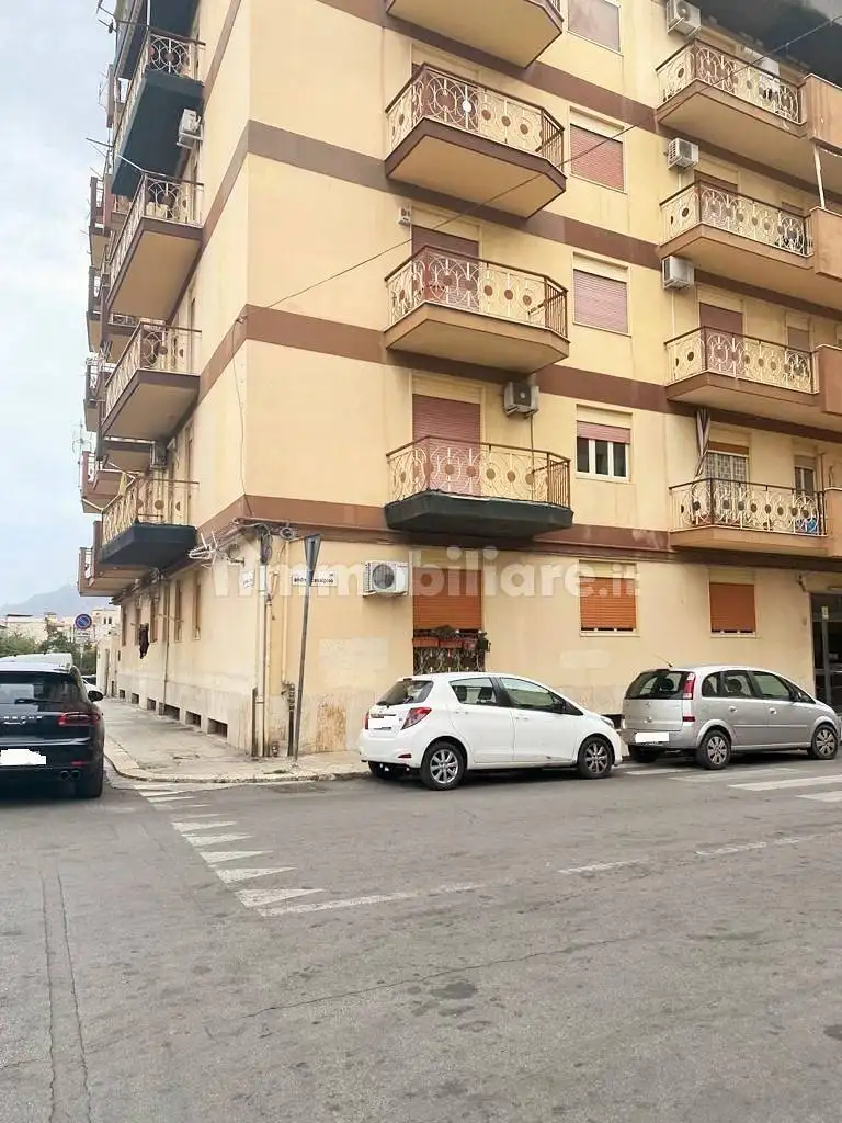 Appartamento in affitto a Palermo