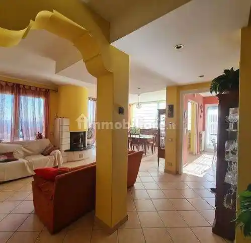 Terratetto unifamiliare 280 m², buono stato, Verezzo, Sanremo - foto 2