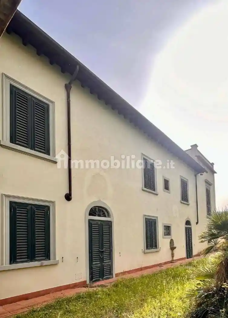 Villa in vendita a Sesto Fiorentino