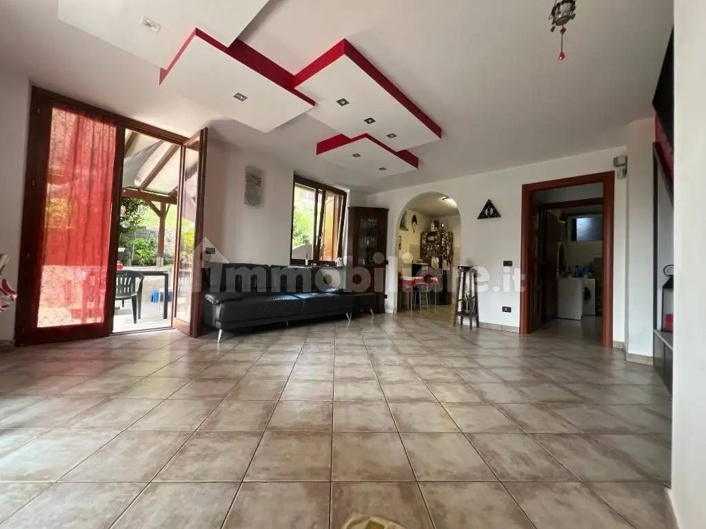 Villa a schiera via Mario Vallerini 344/9, Cadrezzate con Osmate - foto 2