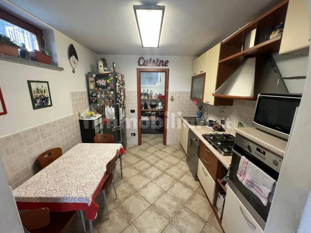 Villa a schiera via Mario Vallerini 344/9, Cadrezzate con Osmate - foto 5