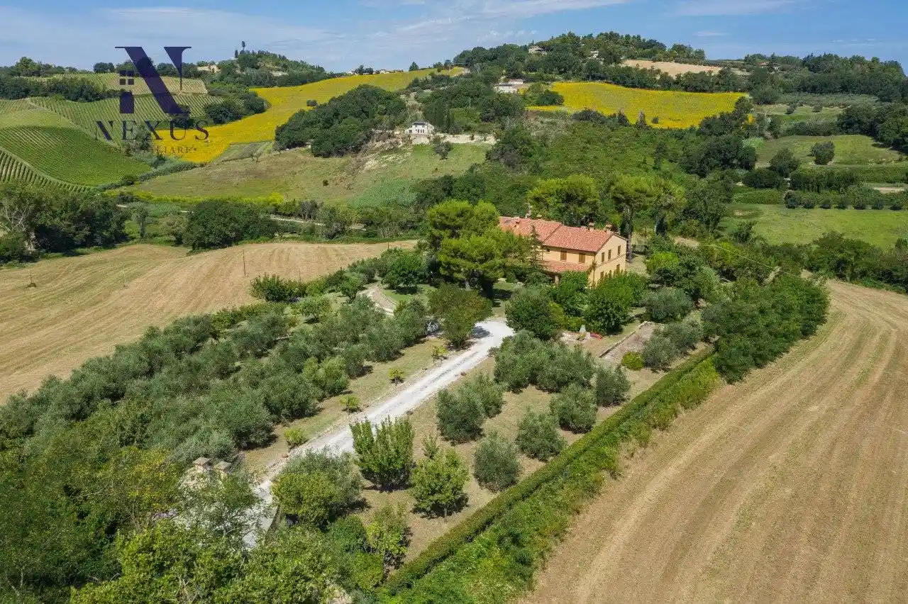 Villa unifamiliare, ottimo stato, 620 m², Monte Giove - Magliano, Fano - foto 2