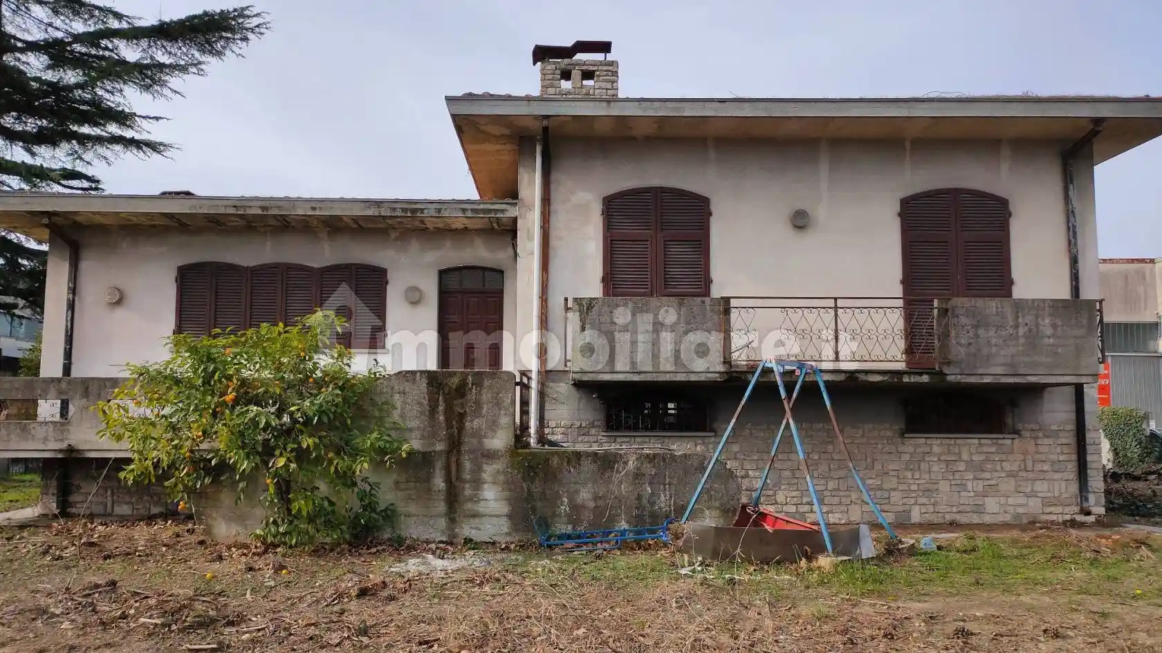 Villa in vendita a Carrara