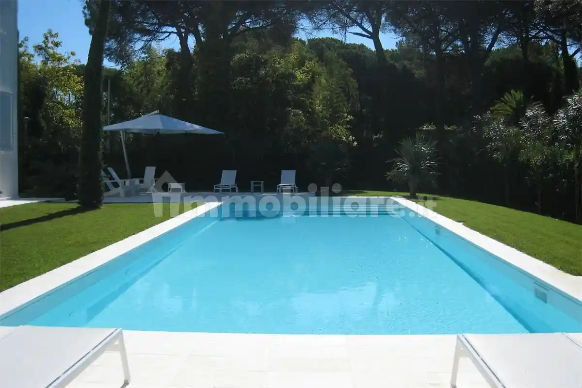 Villa in vendita a Forte dei Marmi