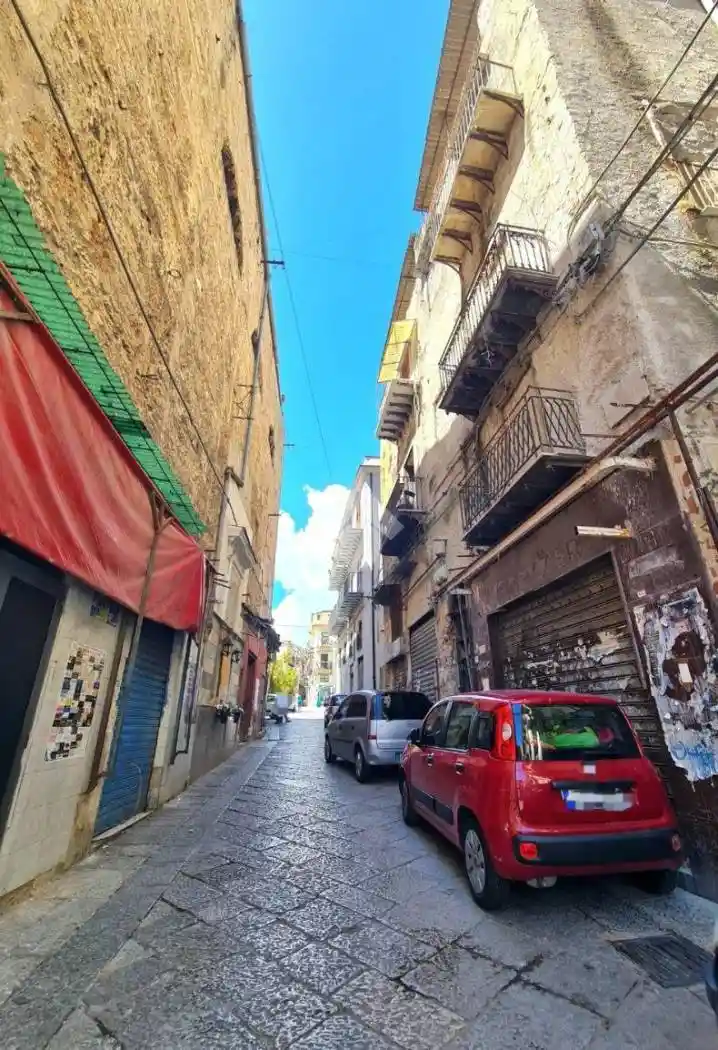 Appartamento in vendita a Palermo