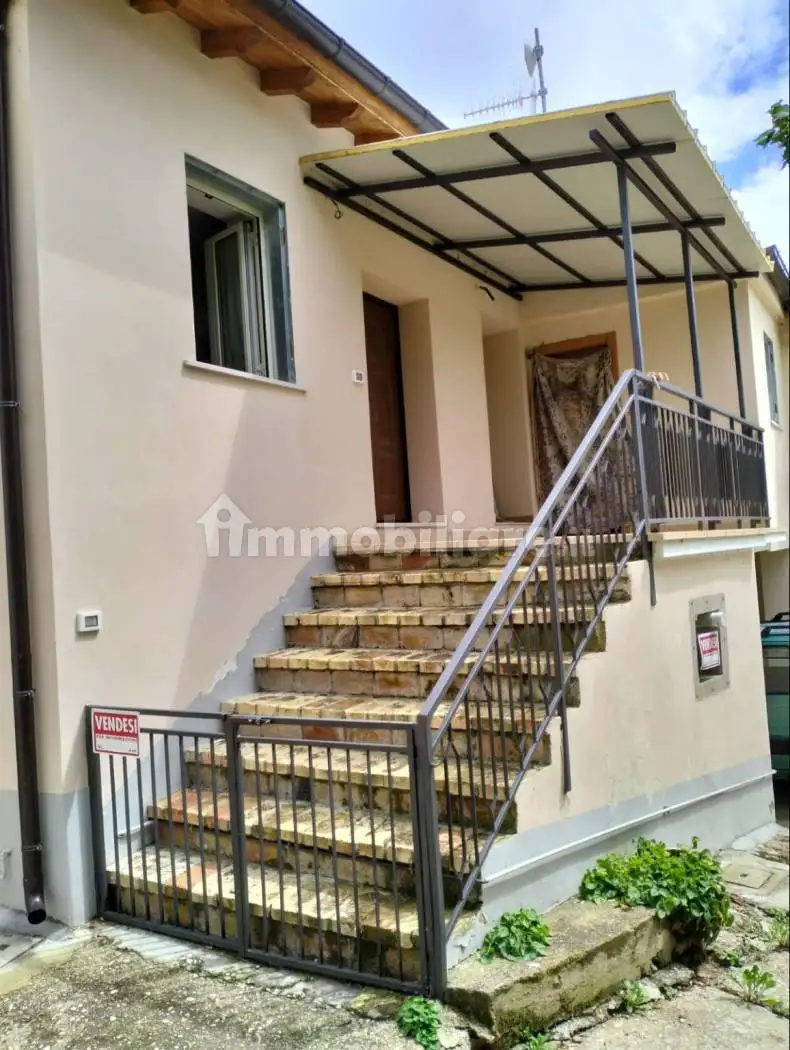 Villetta a schiera in vendita a Bisenti